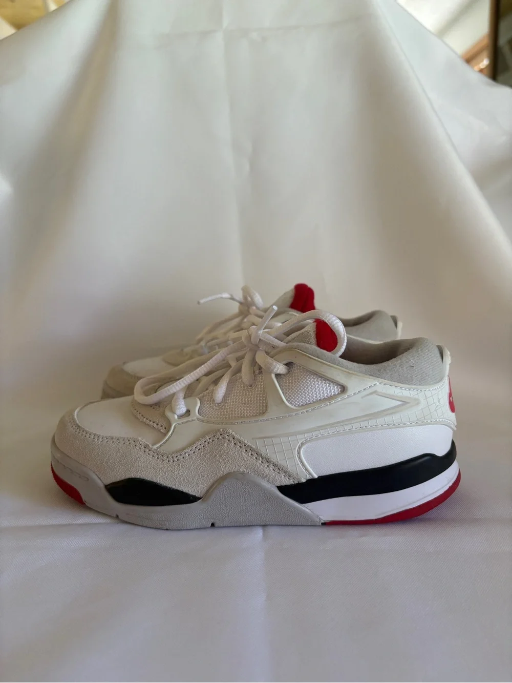 Nike 13T White and Red Low-Top Sneakers